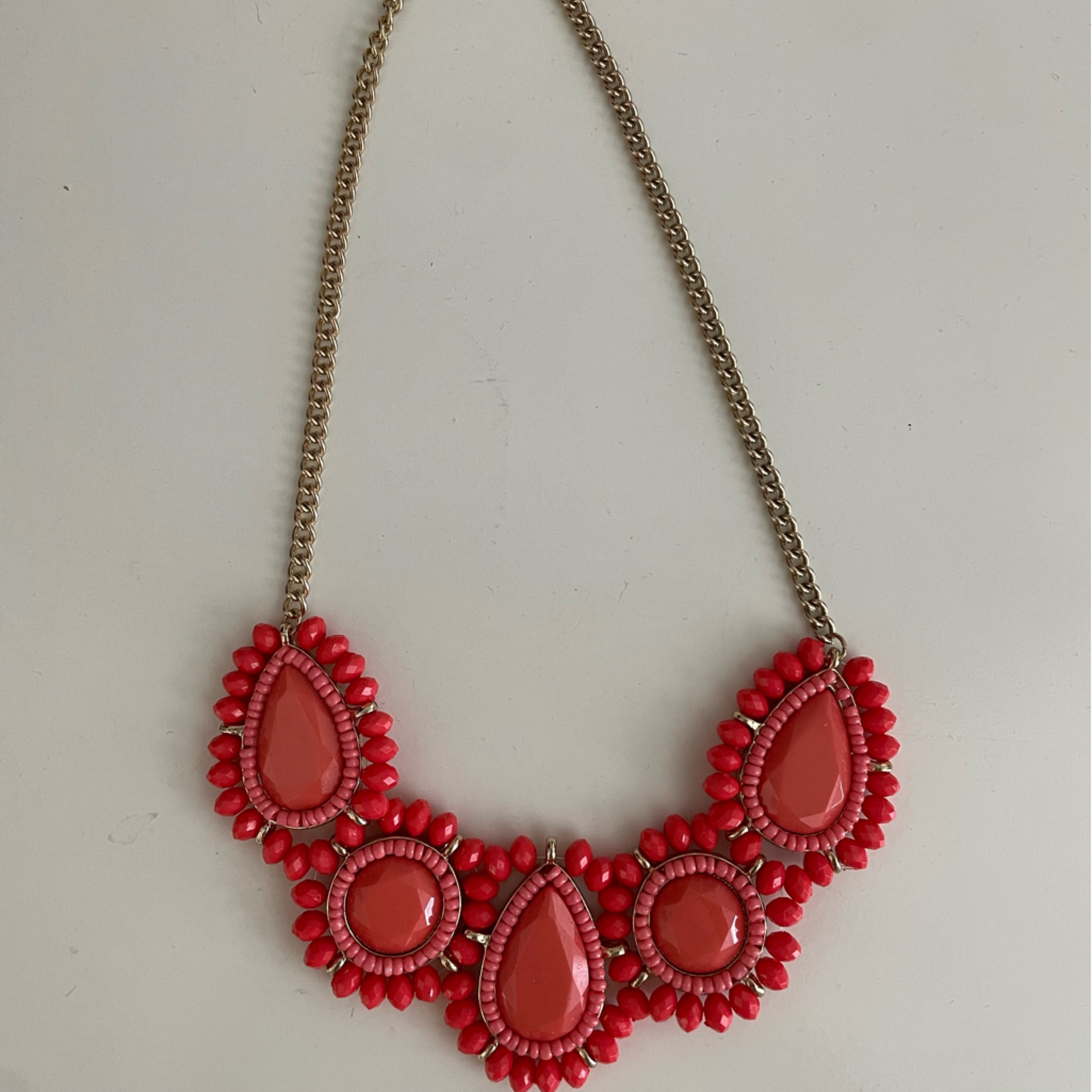 Beautiful Coral Costume Jewelry Necklace 16$